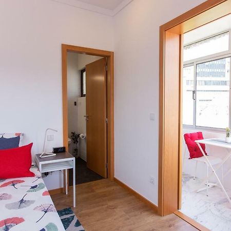 Friends & Family Tree Apartment Porto Exterior photo